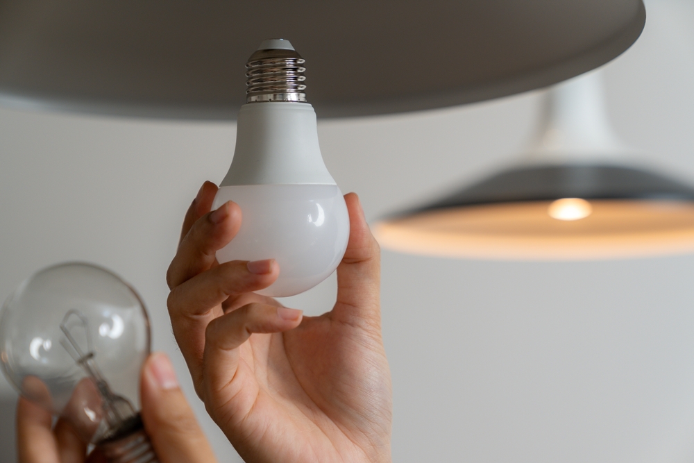 หลอดไฟกะพริบเกิดจากอะไร แก้ปัญหาหลอด LED ขัดข้องในบ้านสมาร์ทโฮม